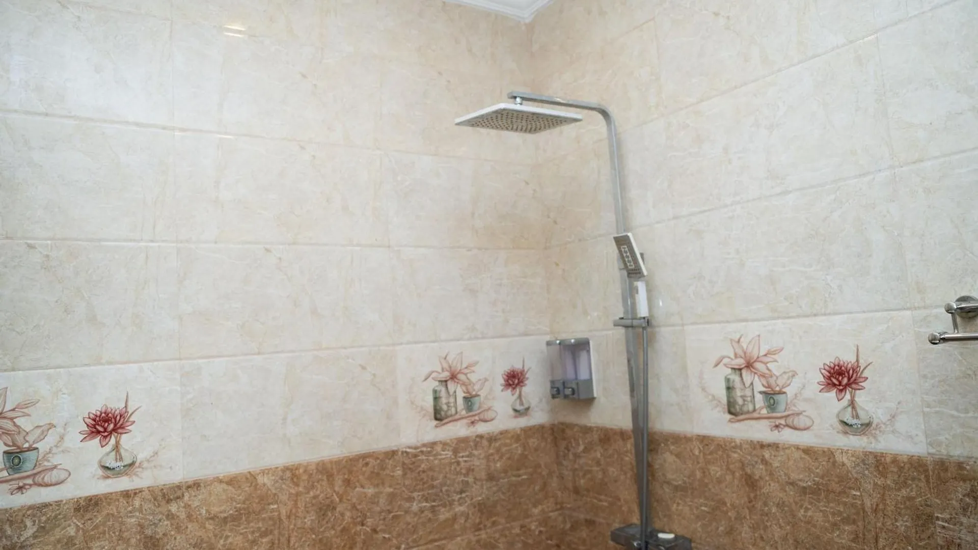Grand Maas Hotels & Banqutes نيجومبو