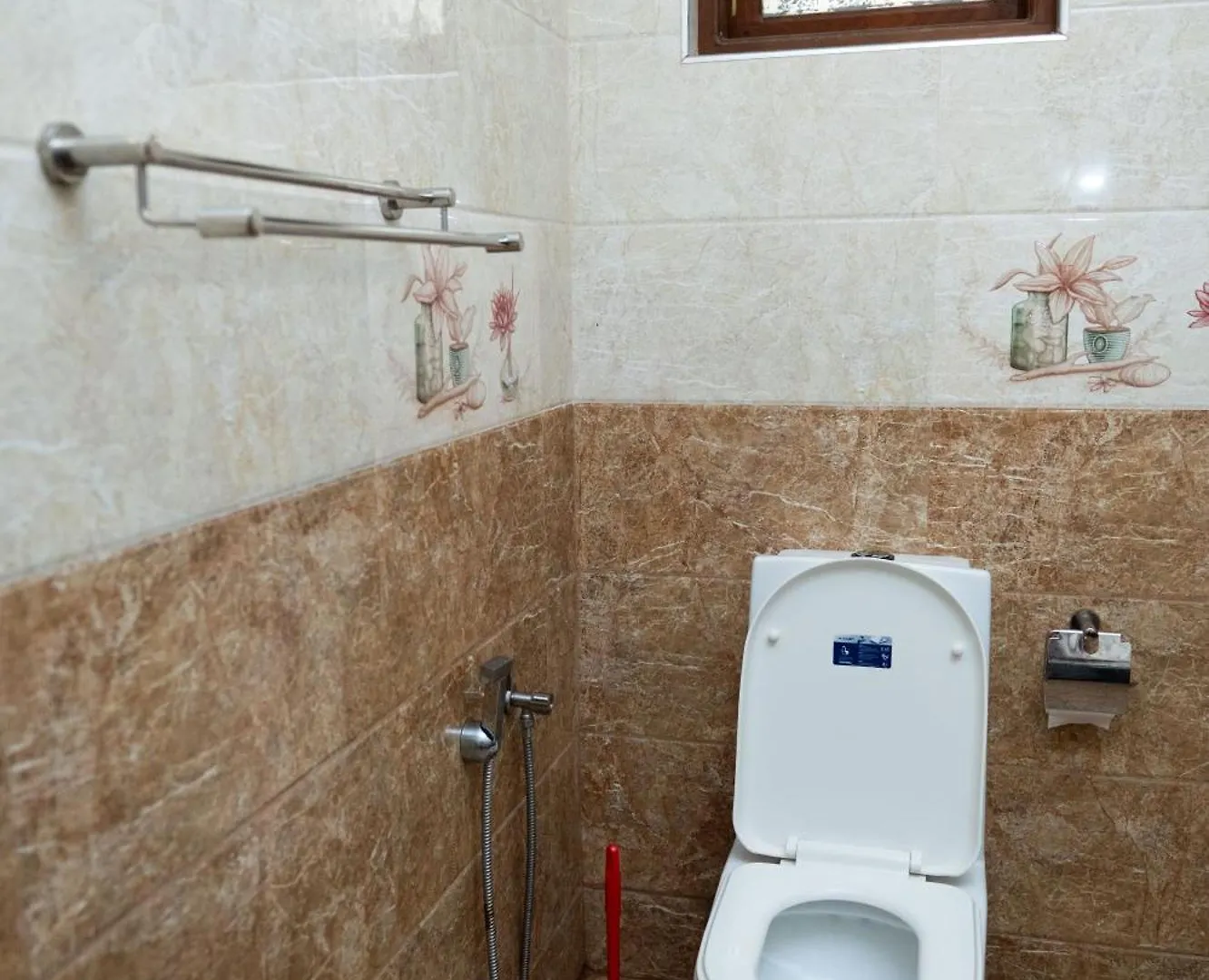 Grand Maas Hotels & Banqutes نيجومبو